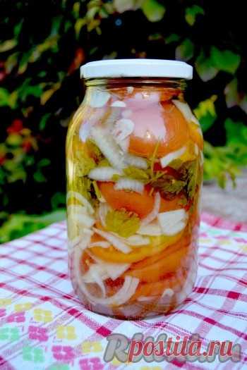 Салат из помидоров с луком на зиму - рецепт с фото
