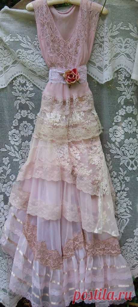 Blush wedding dress lace tulle embroidery boho от vintageopulence