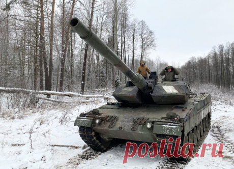 Государственный совет обороны Литвы одобрил закупку у ФРГ танков Leopard 2. Об этом сообщил советник президента прибалтийской республики Кестутис Будрис.
