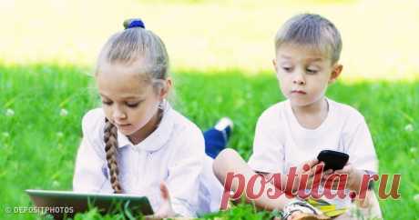 Доктор Комаровский рассказал, с какого возраста можно разрешать детям играть на планшете