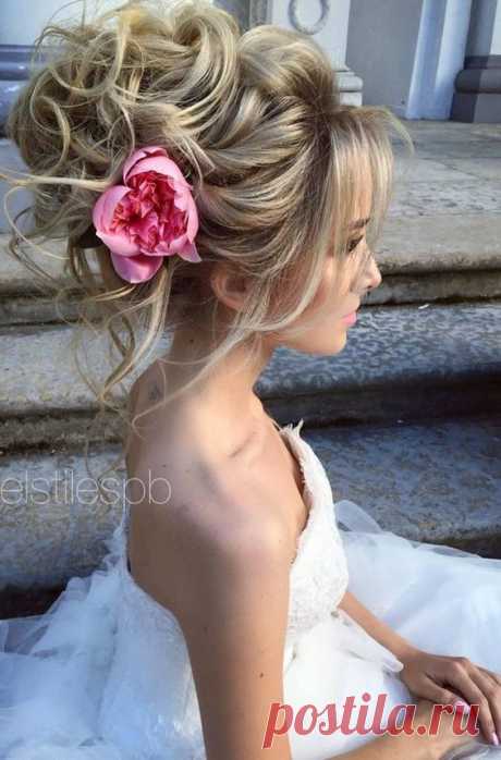 Amazingly Pretty Bridal Hairstyle Inspirations