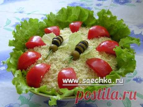 Салат с &quot;пчелками&quot; на лужайке | рецепты на Saechka.Ru
