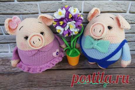 PDF Мини-пиги Даша и Аркаша. FREE amigurumi crochet pattern. Бесплатный мастер-класс, схема и описание для вязания игрушки амигуруми крючком. Вяжем игрушки своими руками! Свинка, поросенок, pig, piglet, piggy, свинья, поросёнок. #амигуруми #amigurumi #amigurumidoll #amigurumipattern #freepattern #freecrochetpatterns #crochetpattern #crochetdoll #crochettutorial #patternsforcrochet #вязание #вязаниекрючком #handmadedoll #рукоделие #ручнаяработа #pattern #tutorial #häkeln #amigurumis