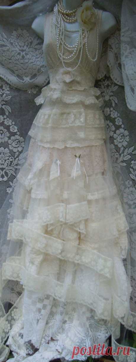 Lace wedding dress ivory cream tulle vintage от vintageopulence