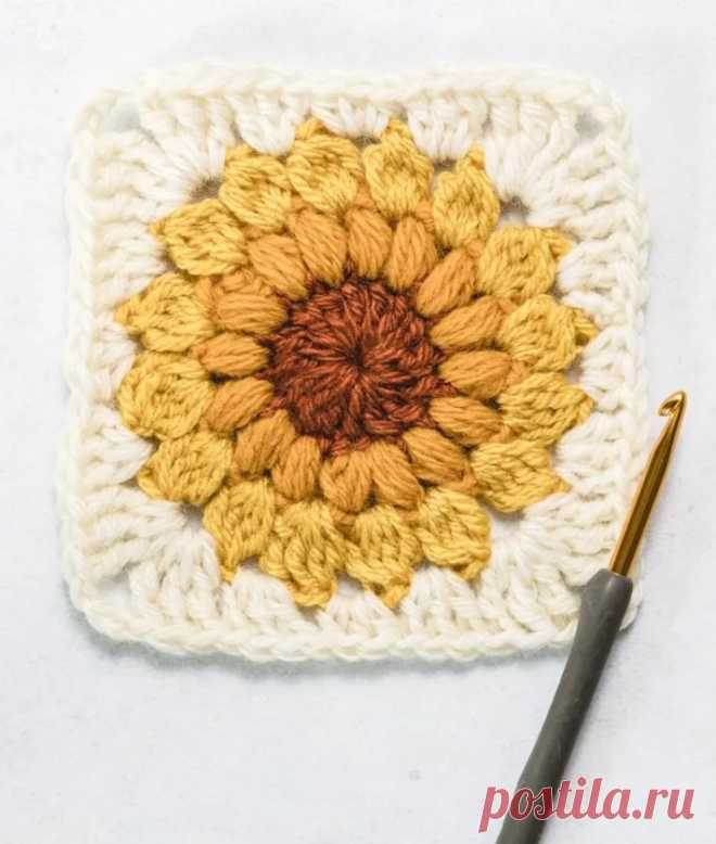 Crochet Sunburst Granny Square - Handmade Learning Here Crochet Sunburst Granny Square is a pattern of crochet squares that can compose your projects and make them more delicate and beautiful.