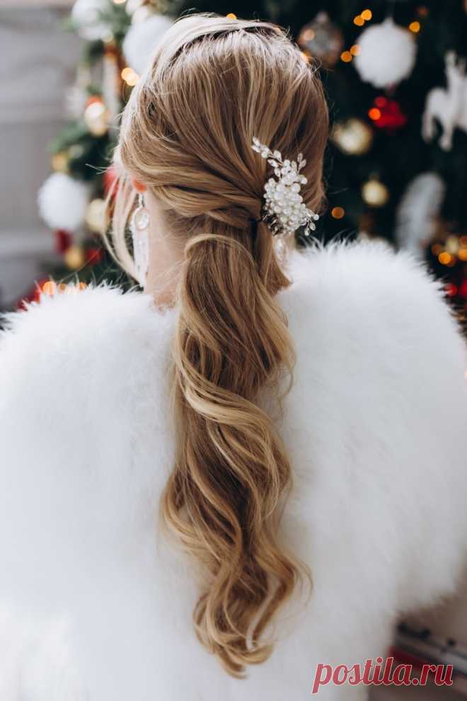 girl, свадебные прически с гребнем для волос, свадебные прически, прически с гребешком, прически, красивые прически - The-wedding.ru