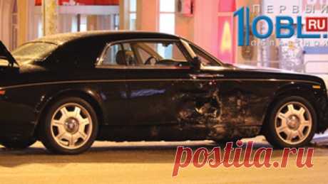 Авто ВАЗ-2114 протаранил Rolls-Royce Phantom в Челябинске - свежие новости Украины и мира