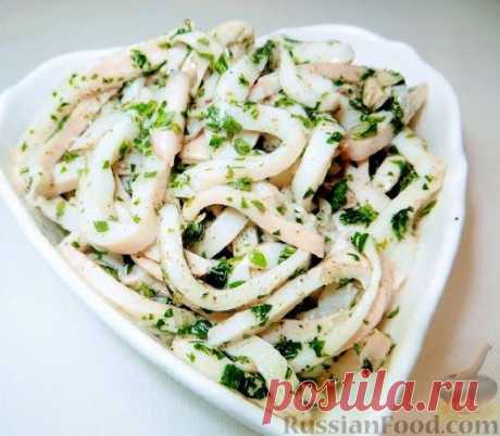 Рецепт: Кальмары в чесночном соусе на RussianFood.com