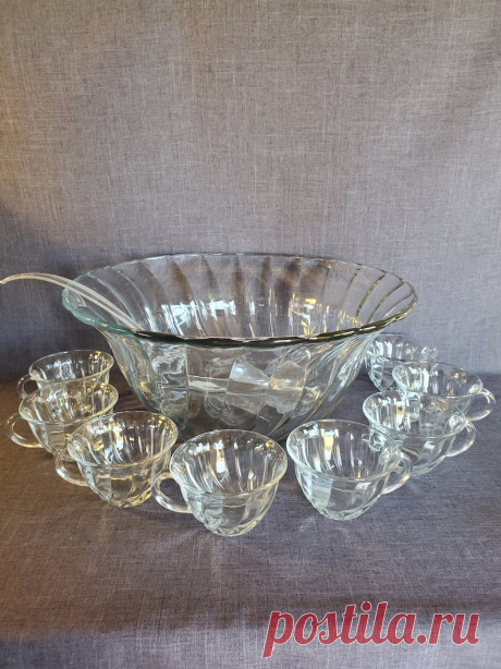 Anchor Hocking Victoriua Swirl Punch Bowl and 8 Cups, Vintage Christmas Punch Bowl, Silver and Clear Glass Holiday Punch Bowl and Cups - Etsy UK