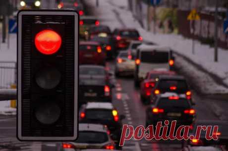Когда проезд на красный свет не будет нарушением ПДД / Автомобили и другие средства передвижения и аксессуары / iXBT Live