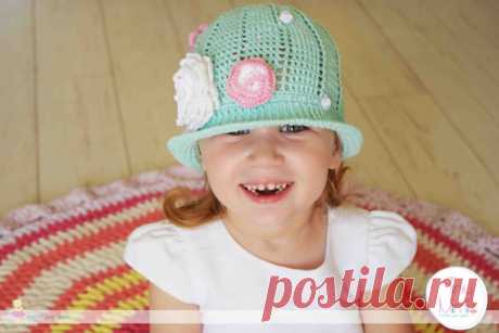 Crochet cloche summer Hat-Baby hat-Girls sun hat with rose-Girls summer hat with brim-Crochet girls hats -Beach hat - Photo Prop- Tiny Mimi ♥PACKAGED FOR GIFT GIVING♥ This baby girl sun hat will perfectly protect your girls head in hot summer days! Great for everyday wear! Material: 100% cotton. If You are looking for other colors or materials want to discuss, please feel free to contact me at any time regarding a custom order - Your ideas inspire me!  Care Instructions: H...