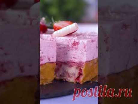 Strawberry Yogurt Mousse Cake #shorts #strawberrycake