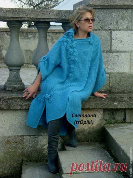 Купить "Водопад из роз"авторское вязаное пальто - голубой, пальто женское, пальто вязаное, лазурный