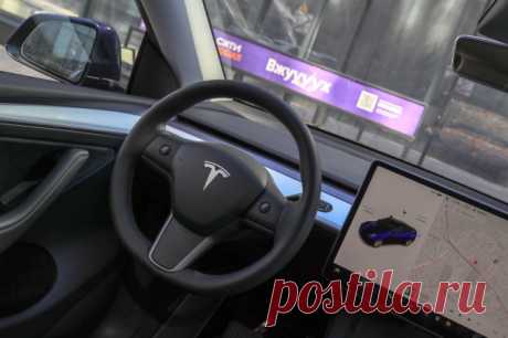 У актрисы Екатерины Маликовой украли зарядный кабель от Tesla. Автомобиль находился на парковке в центре Москвы.