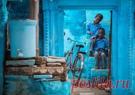 Синие краски города Варанаси. Штат Уттар-Прадеш, Индия. Автор фото: Антон Янковой.