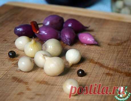 Маринованный лук жемчужный и рубиновый – кулинарный рецепт