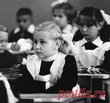 Советское школьное детство: промокашка, коржик и логарифмическая линейка