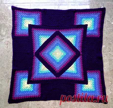 Good morning, girls. 🤗 What did you guys think of this kaleidoscope model.♥️ I loved the colors. 👏👏👏 Diwload is free. 👇 Kisses !!
https://www.crochetwebsites-free.com/2018/01/kaleidoscope-crochet-granny-blanket.html
#blanket#knitting#amocrochetar#ilovecrochet#blanket#knitting#amocrochetar
#handmade #box #basket
#home #decorations #storage
#butterfly #craft #tricotin 
#crochet #handcraft #tejer
#ganchillo #häkeln #gift