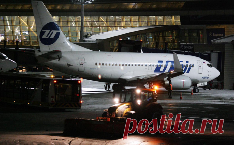 Utair опровергла аварийную посадку самолета с радиоактивным грузом. Авиакомпания Utair опровергла информацию об аварийной посадке во Внуково самолета, выполнявшего рейс Москва — Ханты-Мансийск.