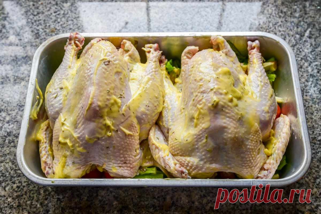 Как запечь курицу целиком без банки, фольги или рукава