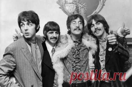 Сыновья Джона Леннона и Пола Маккартни написали песню. Видеоклип просмотрели почти 350 тысяч раз на YouTube-канале Джеймса Мвккартни.