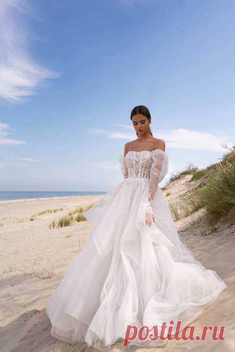 Модные свадебные платья лета 2023: изысканные и красивые модели