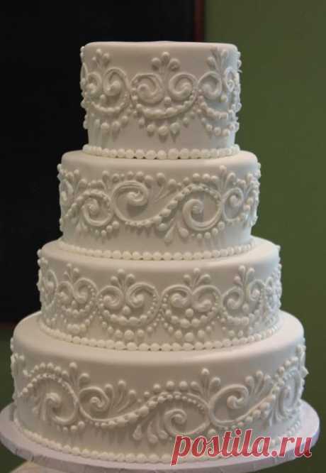 Classic Piped Wedding Cake