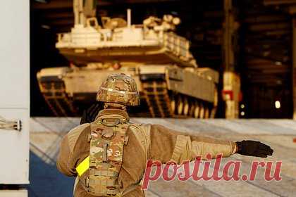 В США рассказали о страхе отдавать Украине танки Abrams. Вашингтон и Берлин боятся передавать танки Abrams и Leopard 2 Киеву из-за «развала» украинской армии. Таким мнением о ВСУ поделился экс-советник главы Пентагона полковник Дуглас Макгрегор в интервью YouTube-каналу Judging Freedom. По его словам, Германия и США справедливо боятся, что их технику выставят на посмешище.