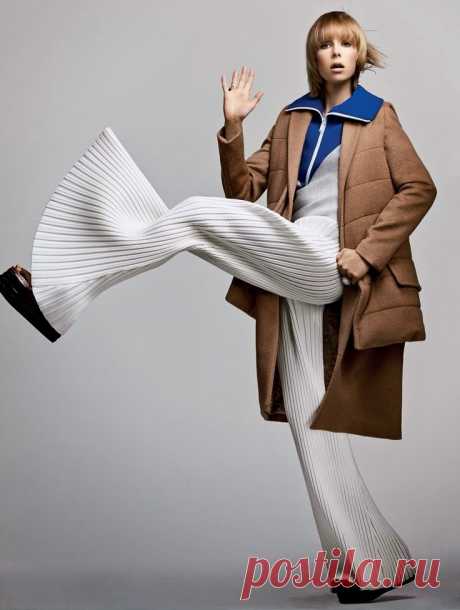 Эди Кэмпбелл (Edie Campbell) в фотосессии Крейга МакДина (Craig McDean) для журнала Vogue US (сентябрь 2014)