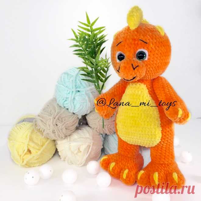 PDF Динозаврик крючком. FREE crochet pattern; Аmigurumi toy patterns. Амигуруми схемы и описания на русском. Вязаные игрушки и поделки своими руками #amimore - плюшевый динозаврик, большой динозавр из плюшевой пряжи.