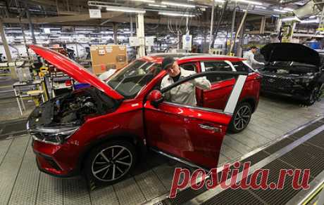 &quot;Автоваз&quot; назвал стоимость новой Lada X-Cross 5. По словам президента компании Максима Соколова, средняя цена автомобиля составит до 2,5 млн рублей