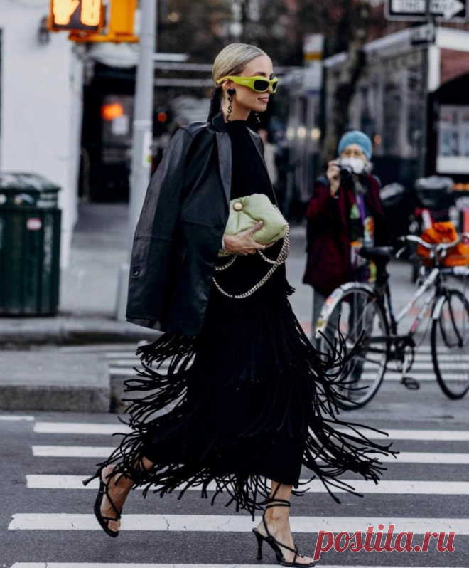 Хвост Леони Ханне. Блогер Леони Ханне на Неделе моды в NY. Жгут на её волосах нам очень понравился:Читать дальше