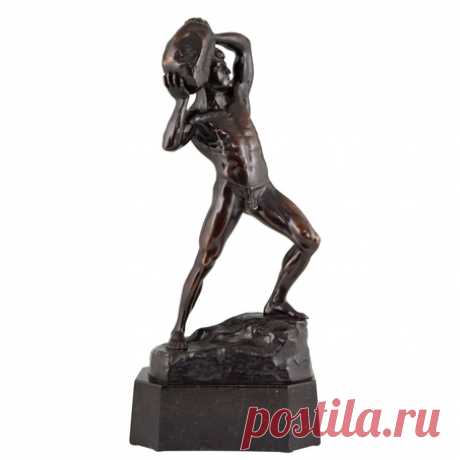 Antique bronze sculpture athletic male nude lifting stone - Sold items Antiques, Art Nouveau, Art Deco, design - Deconamic
Signature/ Marks: H. Schmotz