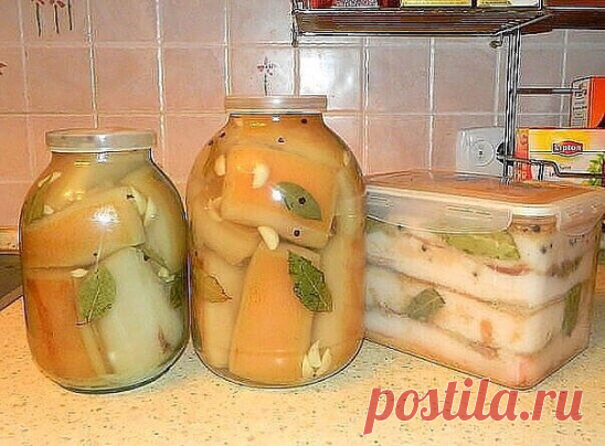 Самое вкусное сало
Советую взять на заметку этот простой и доступный рецепт вкусного сала, который Вы легко сможете приготовить к ужину или на закуску. Попробуйте - не пожалеете! Закусочка получается невероятно вкусная, сметают влёт.
Ингредиенты:
• сало
• вода - 1 литр
• поваренная соль - 1 стакан
• лавровый лист - 3-4 штуки
• перец горошком - по вкусу
• репчатый лук - 1 штука
• чеснок - 3-4 зубчика
• черный молотый перец.
Как приготовить вкусное сало:
Складываем сало в ка...