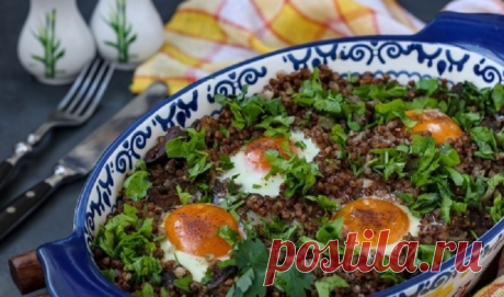 Гречка с куриной печенью и яйцами: вкусный и сытный завтрак для всей семьи Предлагаю вам сытное и вкусное блюдо из гречки с куриной печенью и яйцами. Еды получается довольно много и её хватит на семью из четырех человек. Куриная печень слегка обжаривается с...