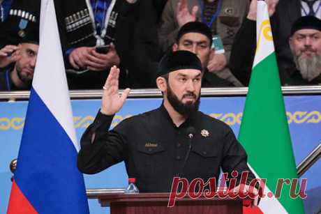 Власти Чечни объяснили обращение Кадырова к Эрдогану. Парламент Чеченской Республики обратился к главе региона Рамзану Кадырову с просьбой отреагировать на действия турецких властей, присвоивших одному из парков имя первого президента самопровозглашенной Чеченской Республики Ичкерия Джохара Дудаева. Об этом заявил спикер парламента Магомед Даудов.