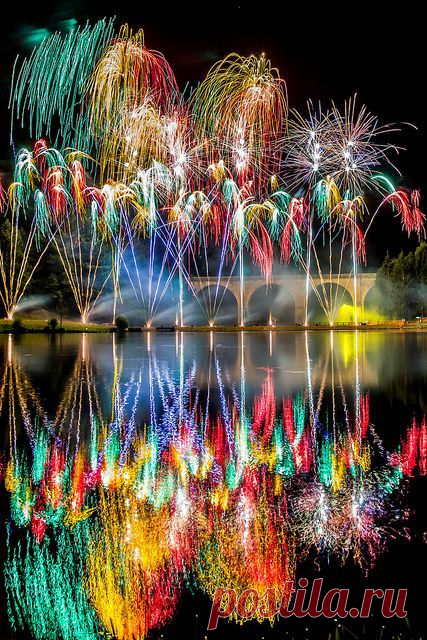 A spectacular firework display over the lake at Saint-Yrieix-la-Perche in France | Sam Farrar Williams приколол(а) это к доске The Mystique of France | …