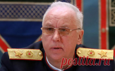 СК дал оценку сотруднику после данных о совете Бастрыкина «уйти в халдеи». 47news опубликовал запись, на которой человек с голосом, похожим на Бастрыкина, предложил уволить следователя: «Шахтером будет или кочегаром. Халдеем можно устроиться». В официальном сообщении сотрудник СК тоже раскритикован