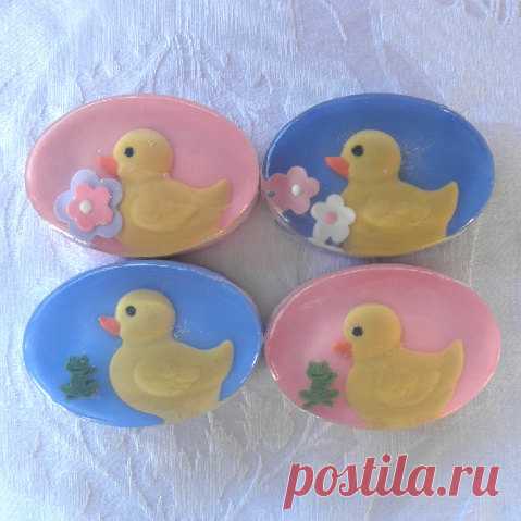 Children's Duck Soap Favors for rubber ducky theme 12 Rubber Ducky soaps made ENTIRELY of gentle vegan glycerin soap and mineral pigments for great color. The duckies and artwork are cast of soap then embedded into the clear soap, finished with pink or blue soap background. You choose the scent from list below. Lemon recommended for sensitive and allergy skin.  Listing is for 12 separately wrapped and sealed soaps. You choose color and style for your needs. Each measures 2...