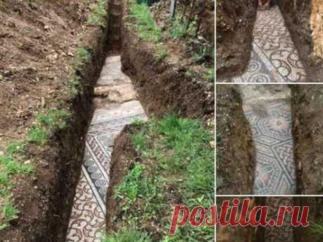 Раскопана римская мозаика в Неграр-ди Вальполицелья Прямо под виноградником в Неграр-ди Вальполицелья нашли археологическое сокровище из красивой мозаики римской виллы.