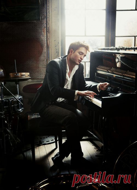 Robert Pattinson photographed by Annie Leibovitz for Vanity Fair, April 2011.