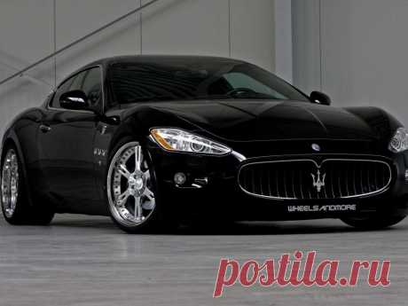 Maserati Granturismo w Custom Wheels