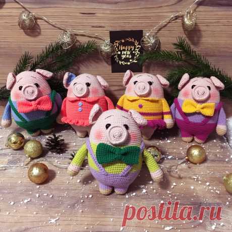 PDF Мини-пиги Даша и Аркаша. FREE amigurumi crochet pattern. Бесплатный мастер-класс, схема и описание для вязания амигуруми крючком. Вяжем игрушки своими руками! Свинка, поросенок, pig, piglet, piggy, свинья, поросёнок, schwein, porco. #амигуруми #amigurumi #amigurumidoll #amigurumipattern #freepattern #freecrochetpatterns #crochetpattern #crochetdoll #crochettutorial #patternsforcrochet #вязание #вязаниекрючком #handmadedoll #рукоделие #ручнаяработа #pattern #tutorial #häkeln #amigurumis