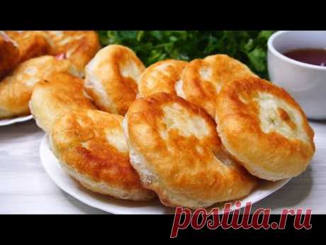 Как Пух! ПИРОЖКИ по старому забытому рецепту, и Вкусная НАЧИНКА. Не черствеют, весь секрет в тесте - YouTube Рецепт:
Для теста:
Мука -400гр.
Вода -320мл.
Дрожжи сухие -5гр.
Сахар -1 ст.л.
Соль -1/2ч.л.

Для начинки:
Огурцы соленые -400гр.
Лук -1-2шт.
Рис -70 гр.