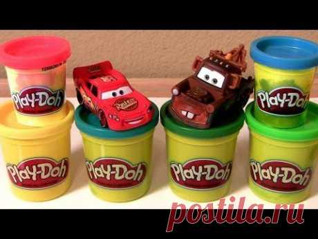 Play Doh Cars 2 Mold a Car &amp; Race Playset Lightning McQueen Mater Disney Pixar Play-Doh car-toys