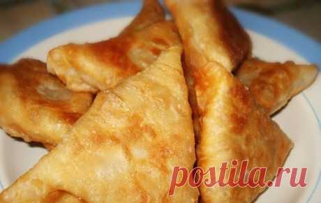 Слоёная самса с мясом.