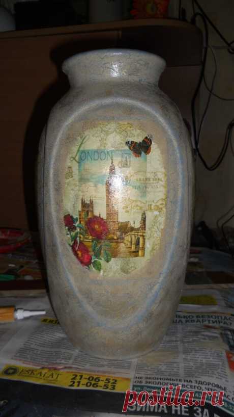 Декупаж напольной вазы из керамики в винтажном стиле
