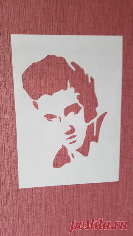Schablonen Elvis Presley Ornamente Sänger Stanzschablonen Shabby Tattoo Stempel Vorlagen Aufkleber Stencil Decor Fotowand Wall Stencils Schablonen sind eine schöne, kostengünstige Methode zum Erstellen eines custom-Look Gelaserte Einzel-Schablonen aus stabiler 0,125 Mylar Folie. Die Universal-Schablonen können als Gesamt-Motiv, als Motiv-Ausschnitt oder mit anderen Motiven kombiniert, zur Gestaltung genutzt werden.