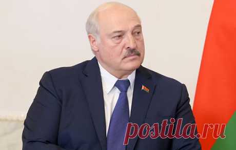 Лукашенко заявил, что террористов для диверсии на аэродроме в Энгельсе готовили на Украине. Президент Белоруссии подчеркнул, что тогда были повреждены российские самолеты стратегического назначения