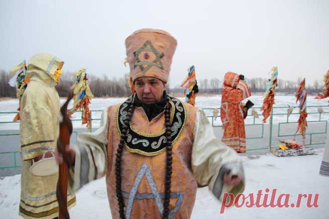 Потомственная ясновидящая-гадалка, ведунья, маг Вуду, магистр чёрной и белой магии, медиум, знахарка, практический опыт 53лет. Моя сила дана свыше как носительнице потомственного дара старинного рода ведуний Венгрии. Практикую обрядовую белую и ритуальную чёрную магию. Владею сильными старинными ритуалами, заговорами и молитвами, работаю по родовой книге магии XIX века и записям, которые перешли мне в наследство от предков. Я обязательно подберу именно тот метод, который решит все ваши проблемы.